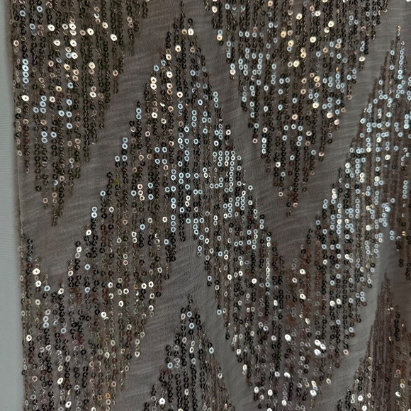 Miss Me Sequin Chevron Top | Women’s Size S  | New with Tags - Picture 3 of 9